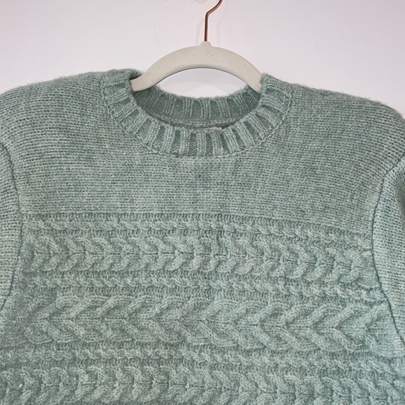 FOR LOVE & LEMONS Green Dominique Shoulder Pad Sweater size Small - Picture 7 of 15